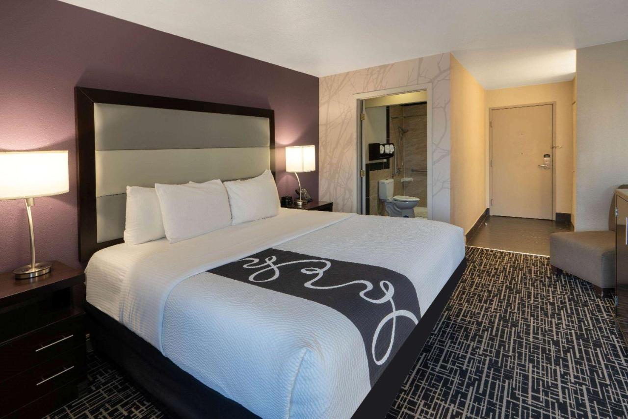 La Quinta Inn & Suites By Wyndham Fort Collins, Colorado Exterior photo